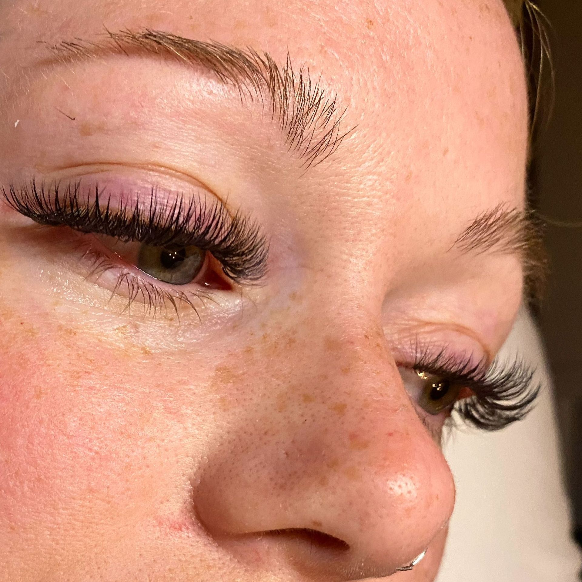 Hybrid lashes example