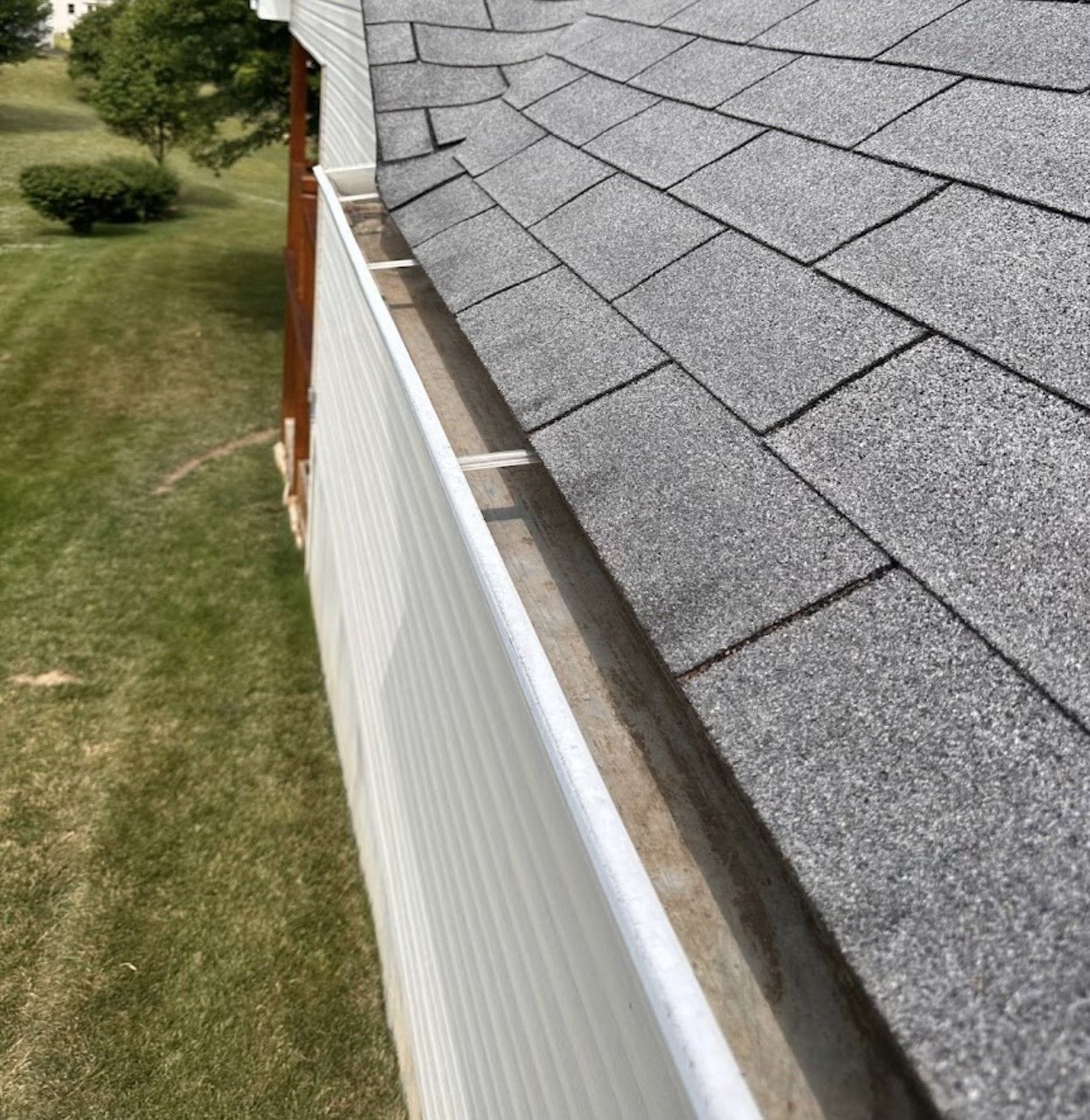 clean gutter