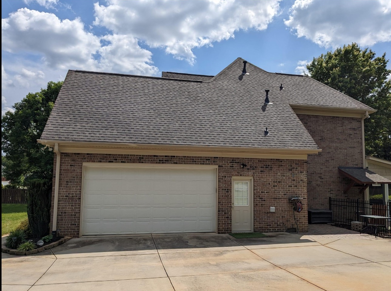 roof cleaning