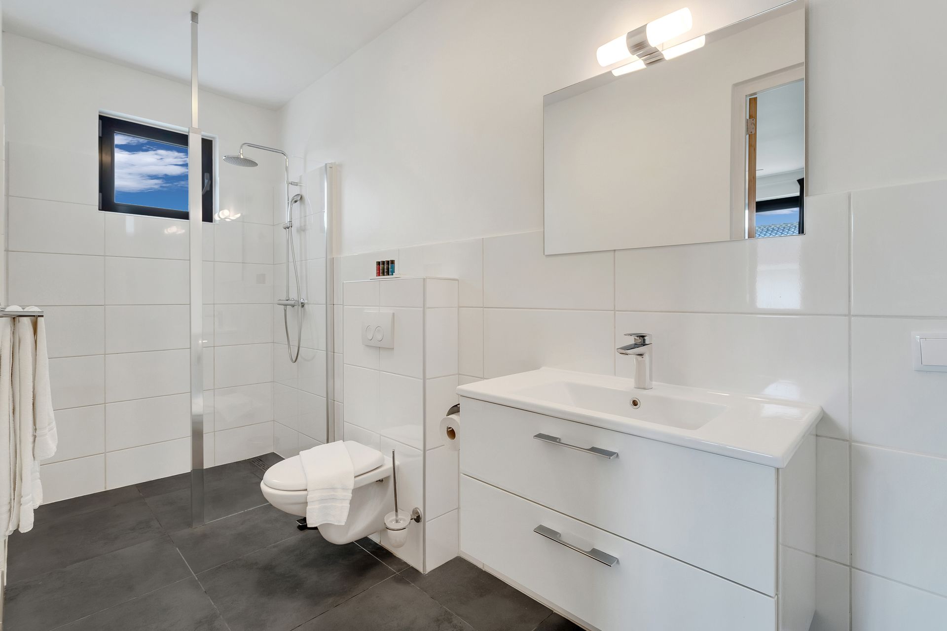 2 Bedroom Luxury Sub Penthouse - Flats for Rent in ... - Airbnb - Luxury Penthouse Apartments For Rent With Ocean Views