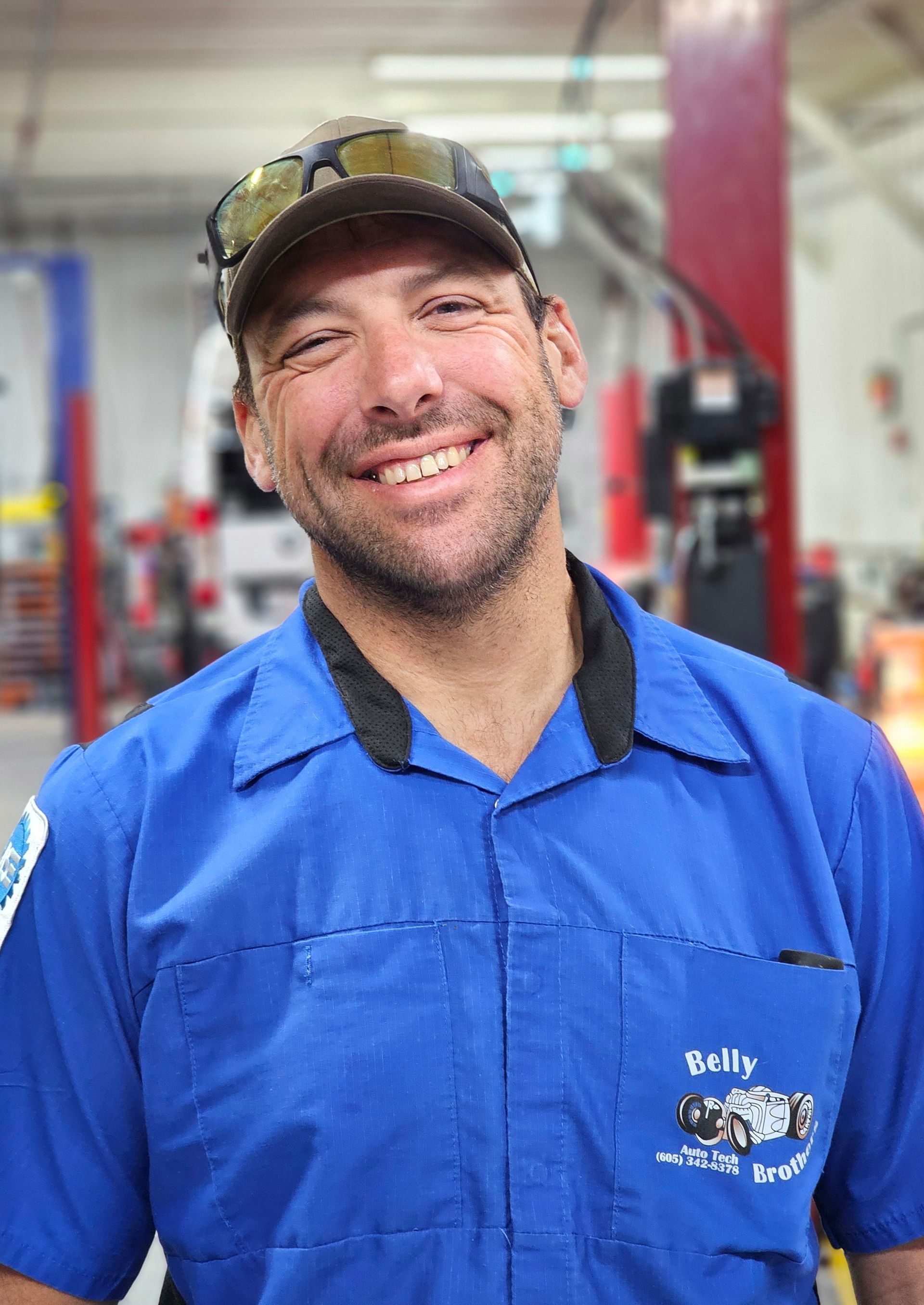 Employee Headshot | Belly Brothers Auto Tech