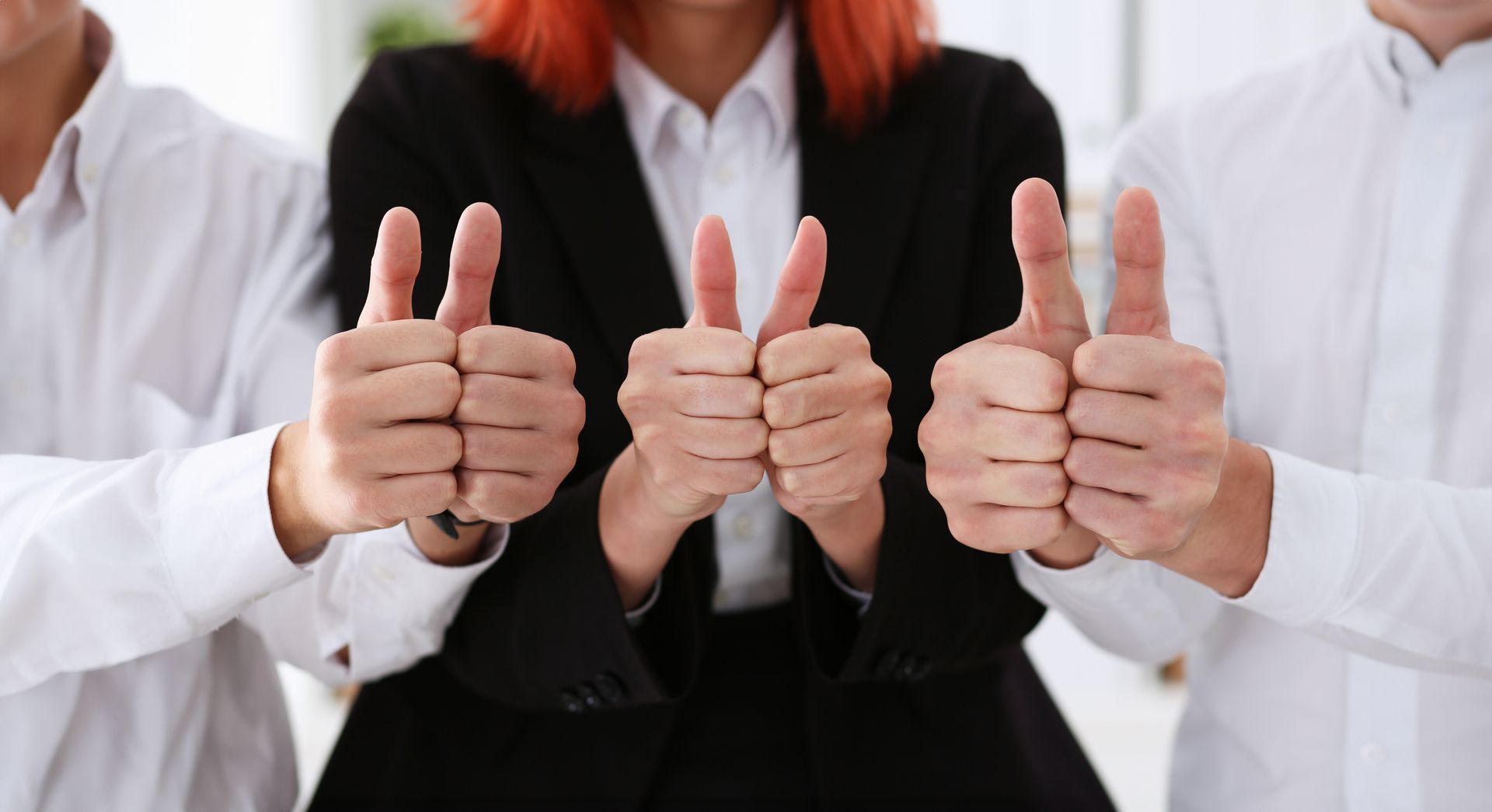 group of virtual assistants thumb up to show confirmation