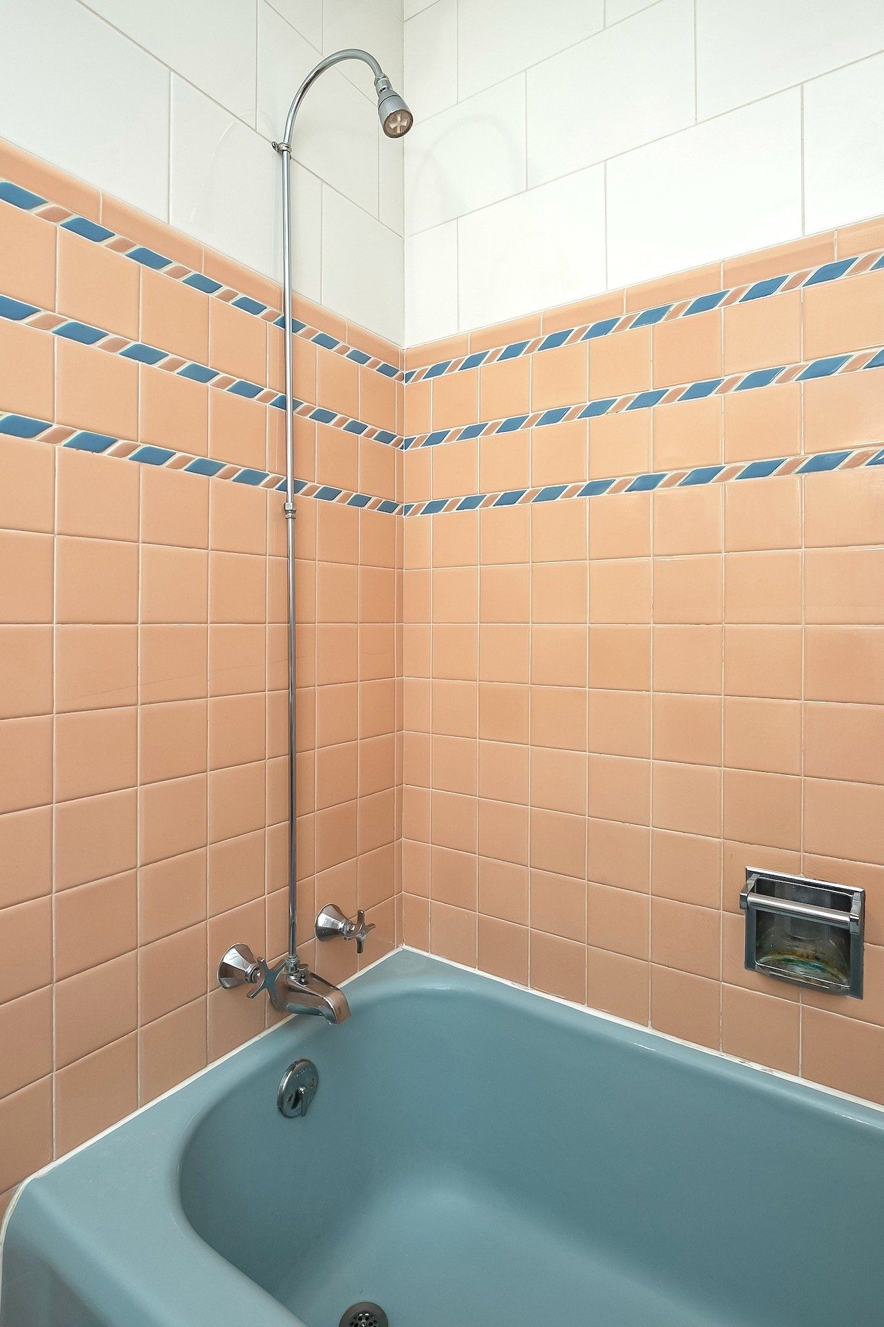 Maple Apartments Bathroom Photo