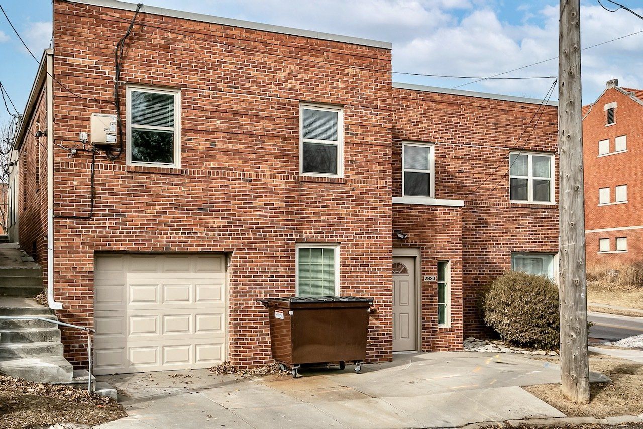 Maple Apartments Exterior Photo