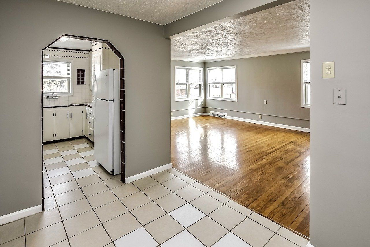 Maple Apartments Interior Photo with tile flooring