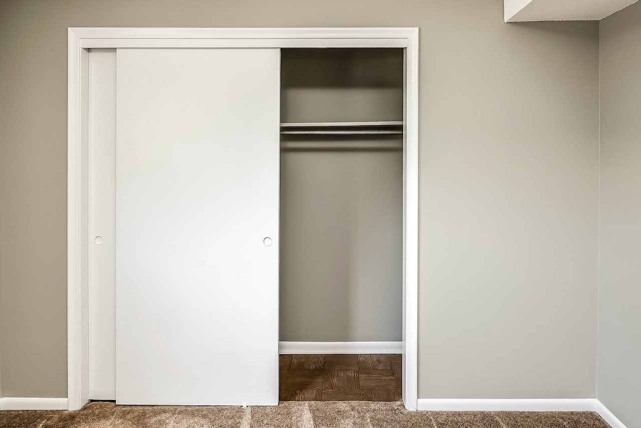Photo of the Lincoln Place Bedroom Closet