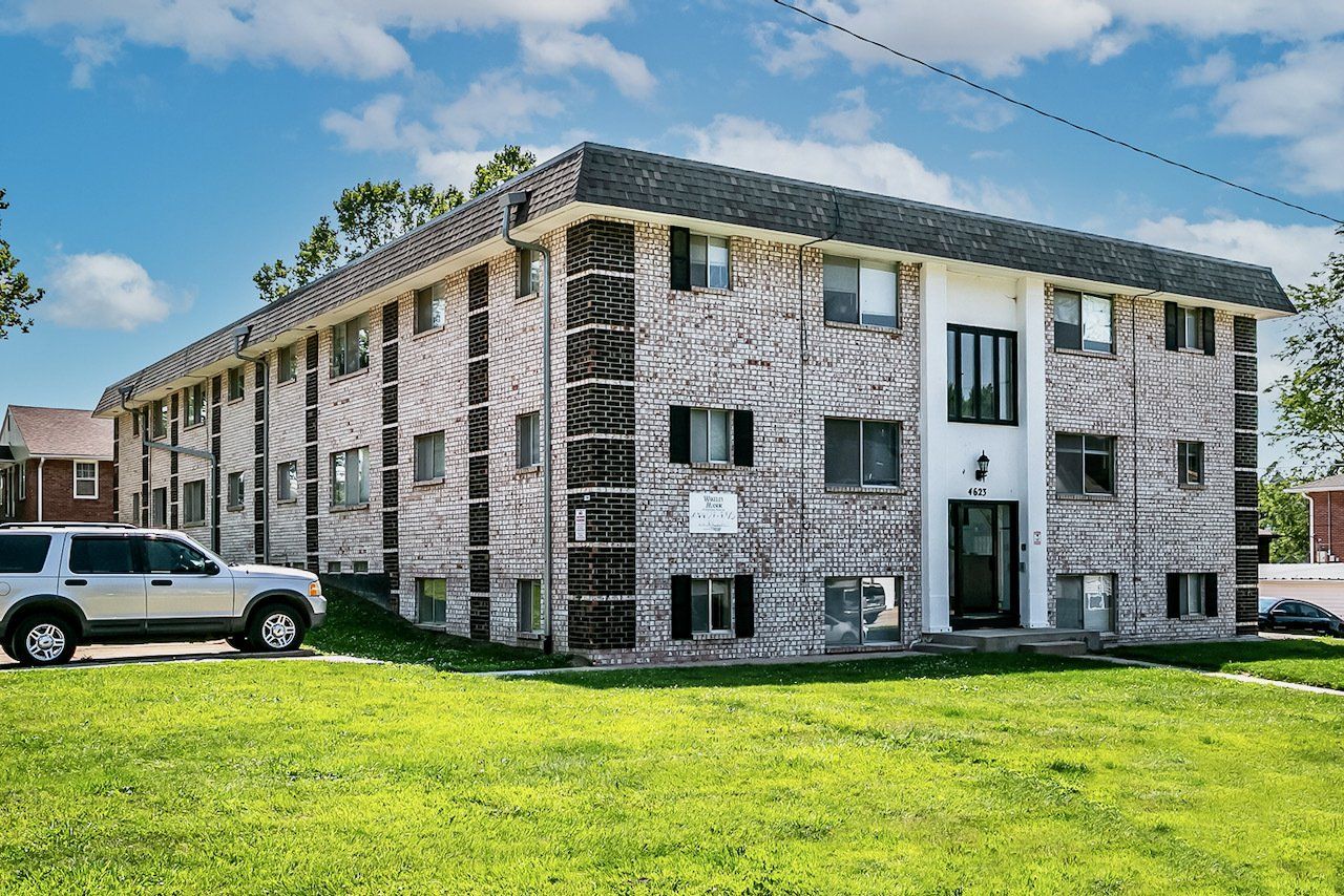 Exterior Photo of Lincoln Place Apartments