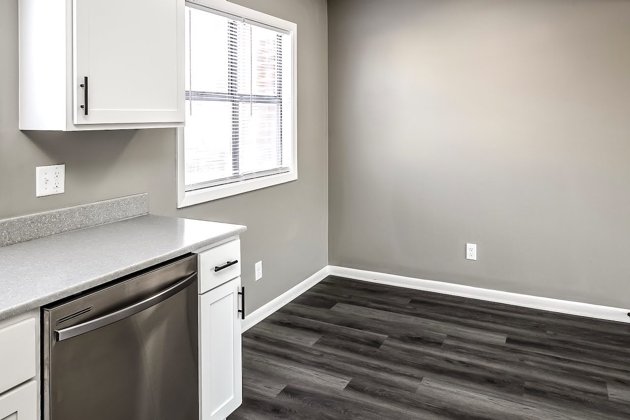 Photo of Gaslight Apartments Dining Room