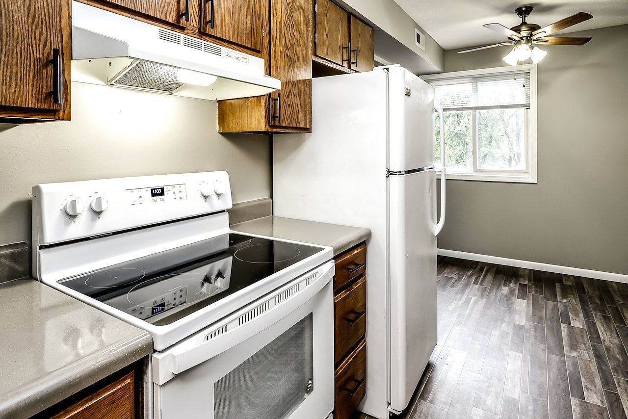 Windsong Apartments Kitchen Photo