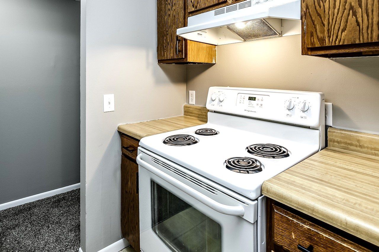 Windsong Apartments Kitchen Photo