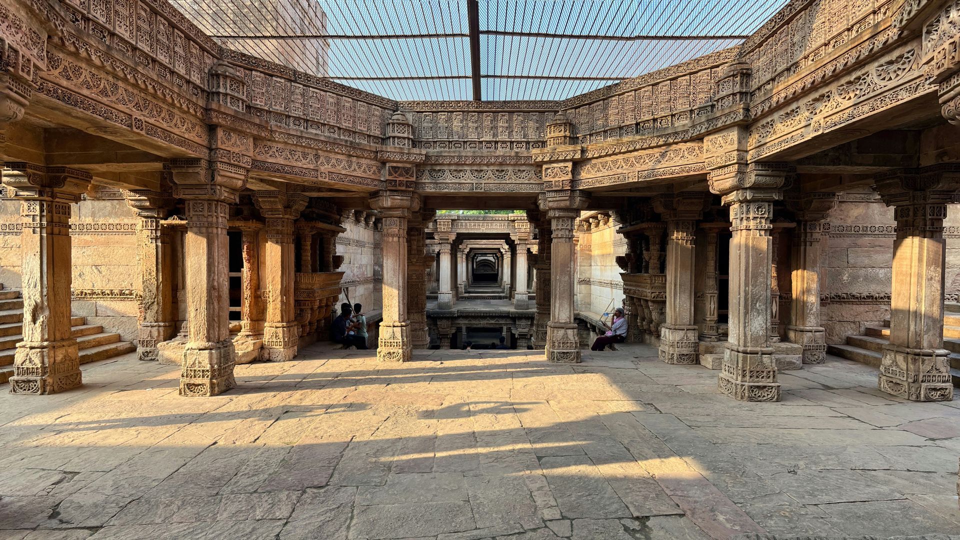 A very old building with a lot of columns and pillars