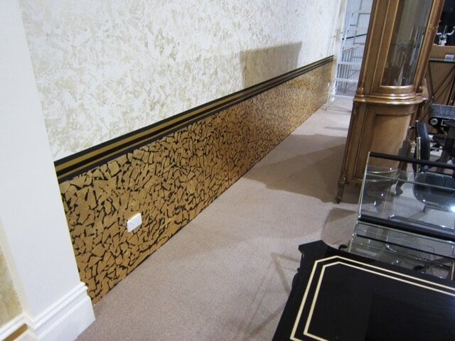 Elegant Paint Of A Wall — Artizans International Specialised Paint Finishes in Robina, QLD