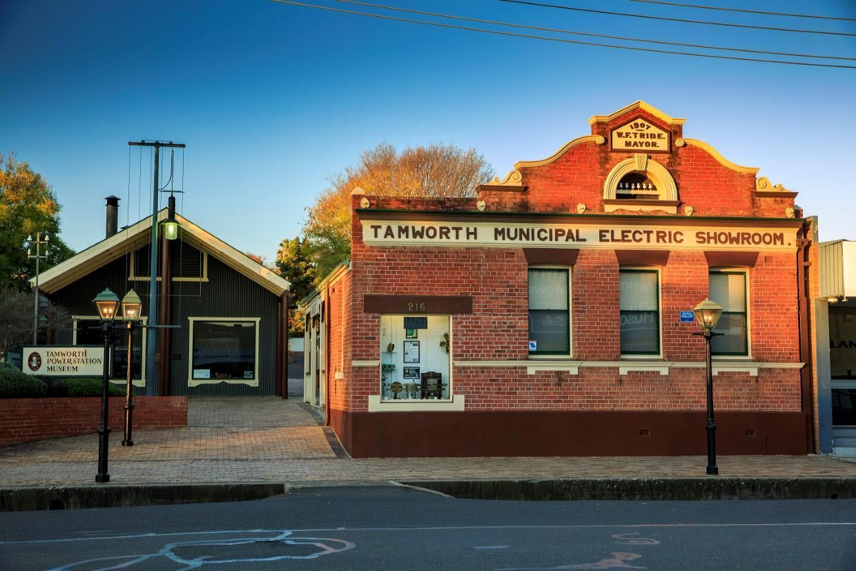 Tamworth Municipal Electric Showroom — Edwards & Froud Building Services Pty Ltd in Tamworth, NSW