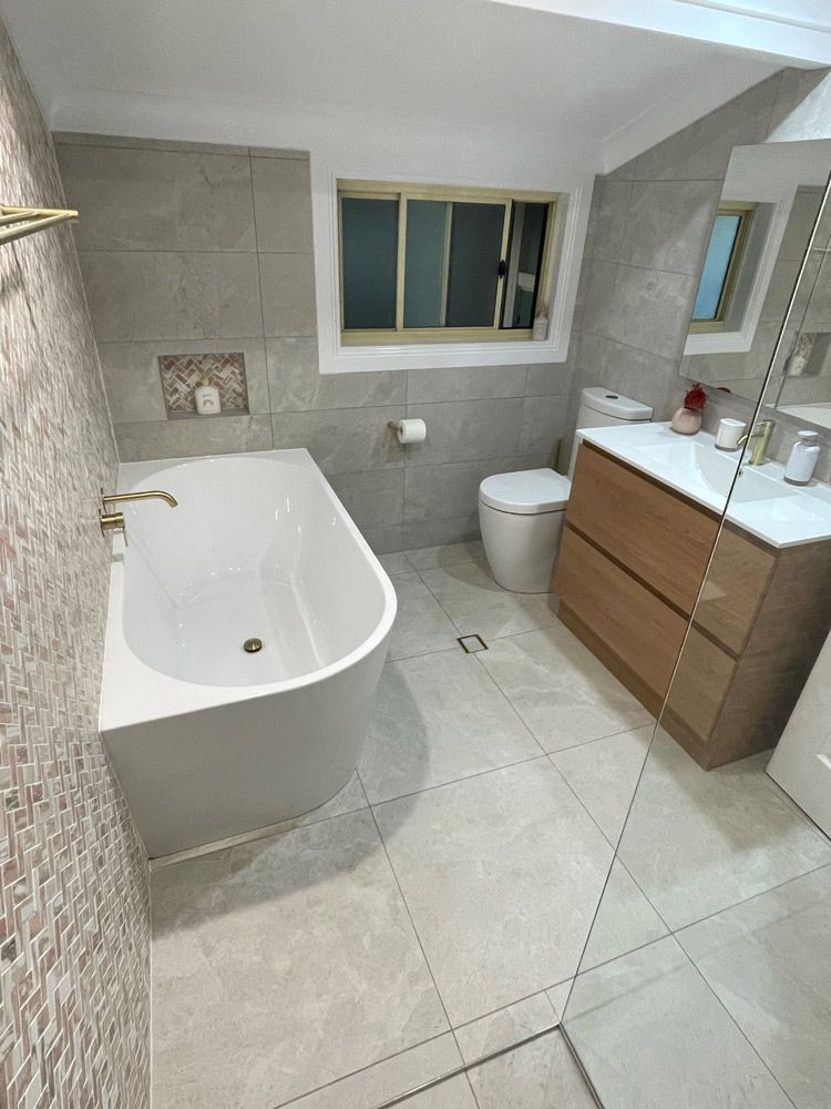 After Bathroom Renovation — Edwards & Froud Building Services Pty Ltd in West Tamworth, NSW