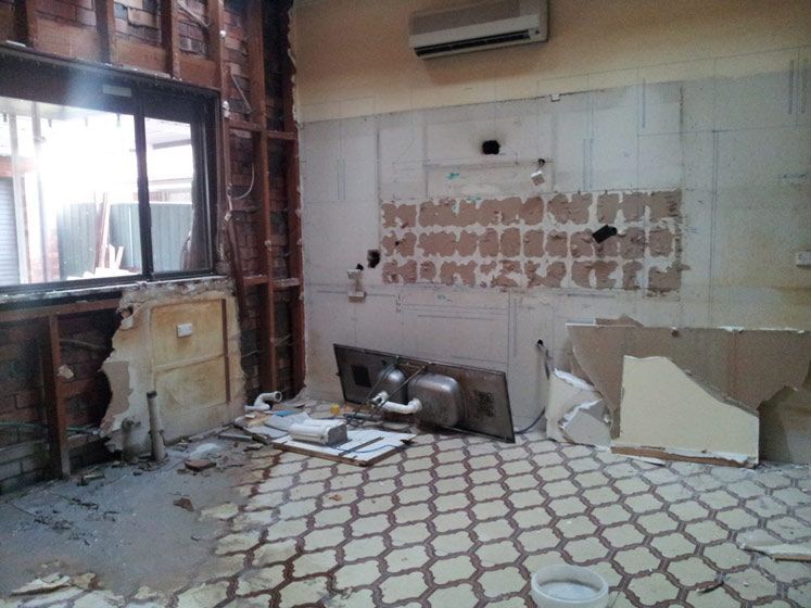 Before Kitchen Renovation — Edwards & Froud Building Services Pty Ltd in West Tamworth, NSW