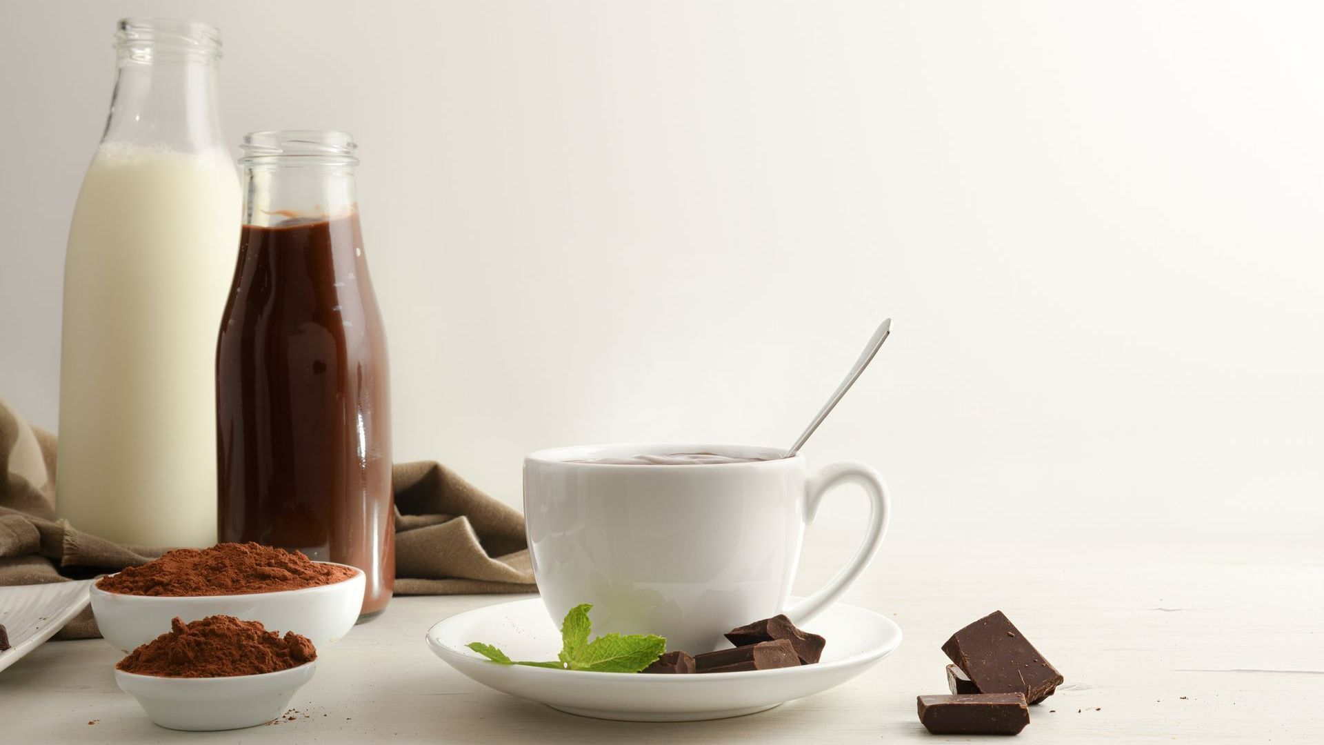 White Choco - Kettering, TAS - Tasman Coffee