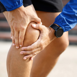 person with knee pain