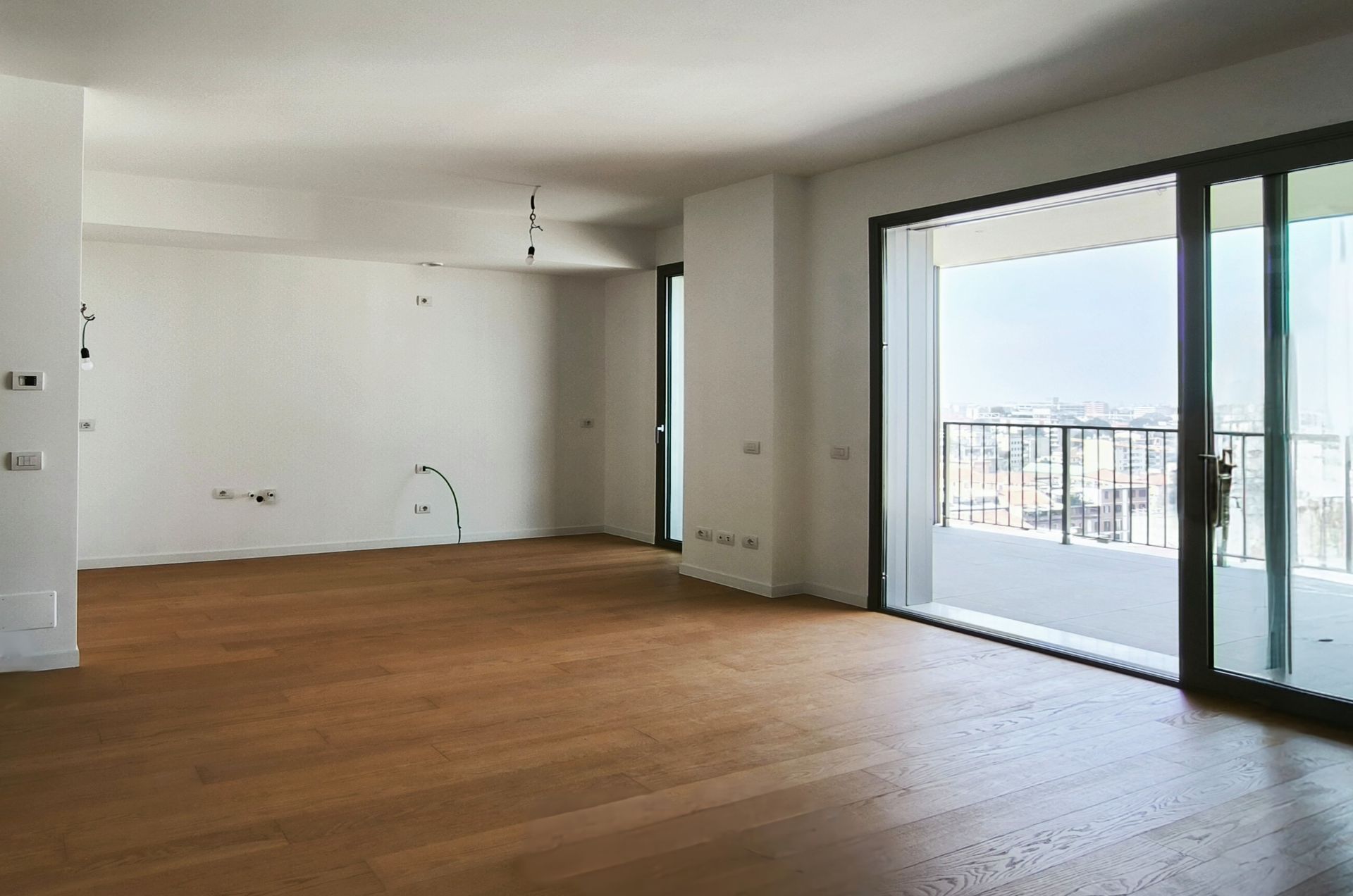 home staging MOBILI IN CARTONE PRIMA