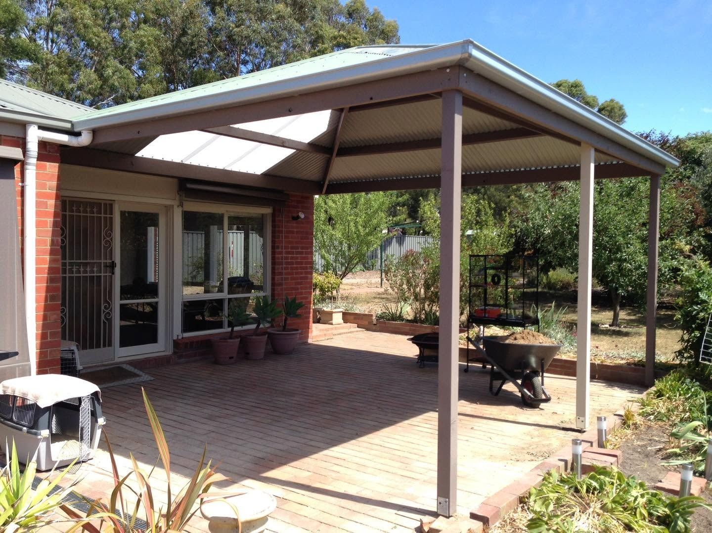 Brick House with Pergola in Ballarat