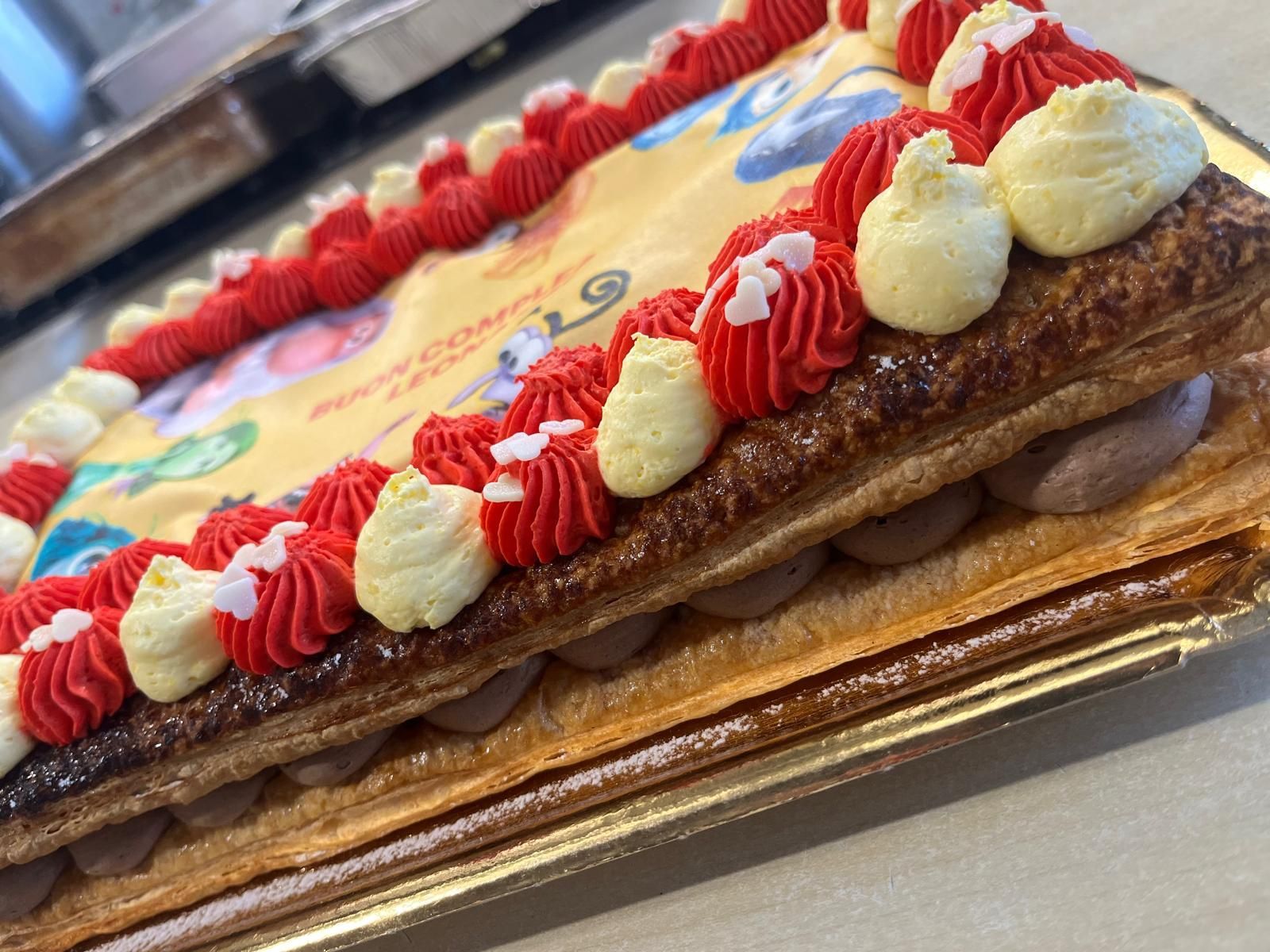 torta di compleanno