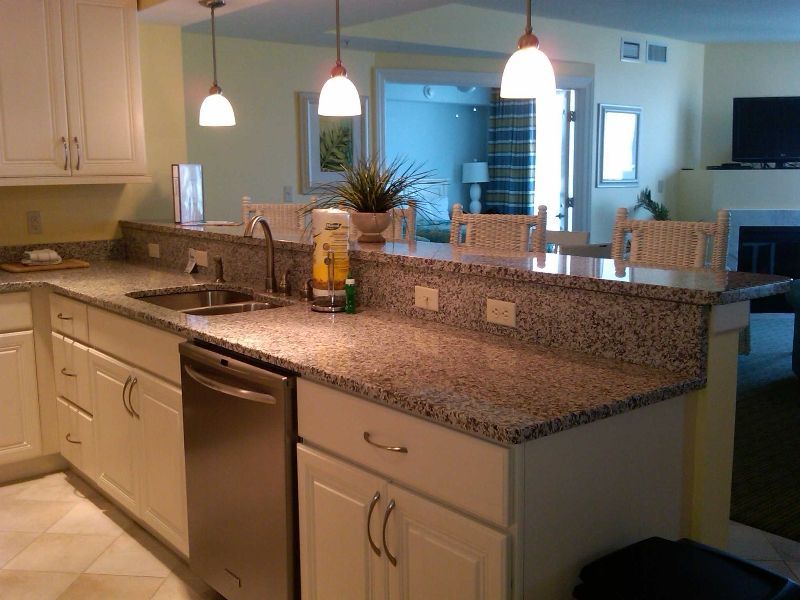 Condo 504 Kitchen