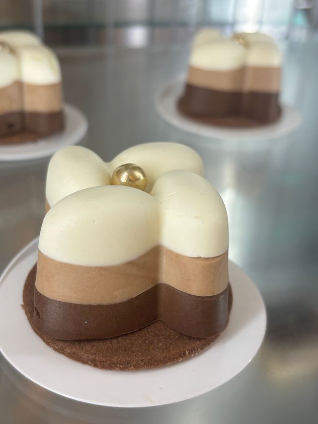 Monoporzioni di dolci artigianali della pasticceria L'Angolo dei Dolci