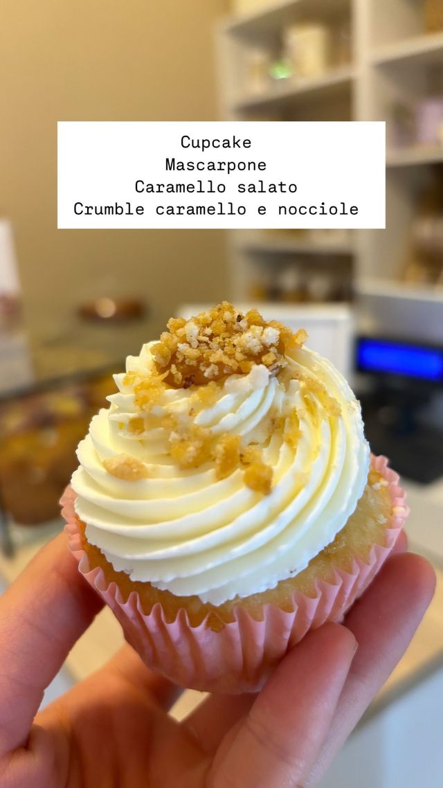 Monoporzioni di dolci artigianali della pasticceria L'Angolo dei Dolci