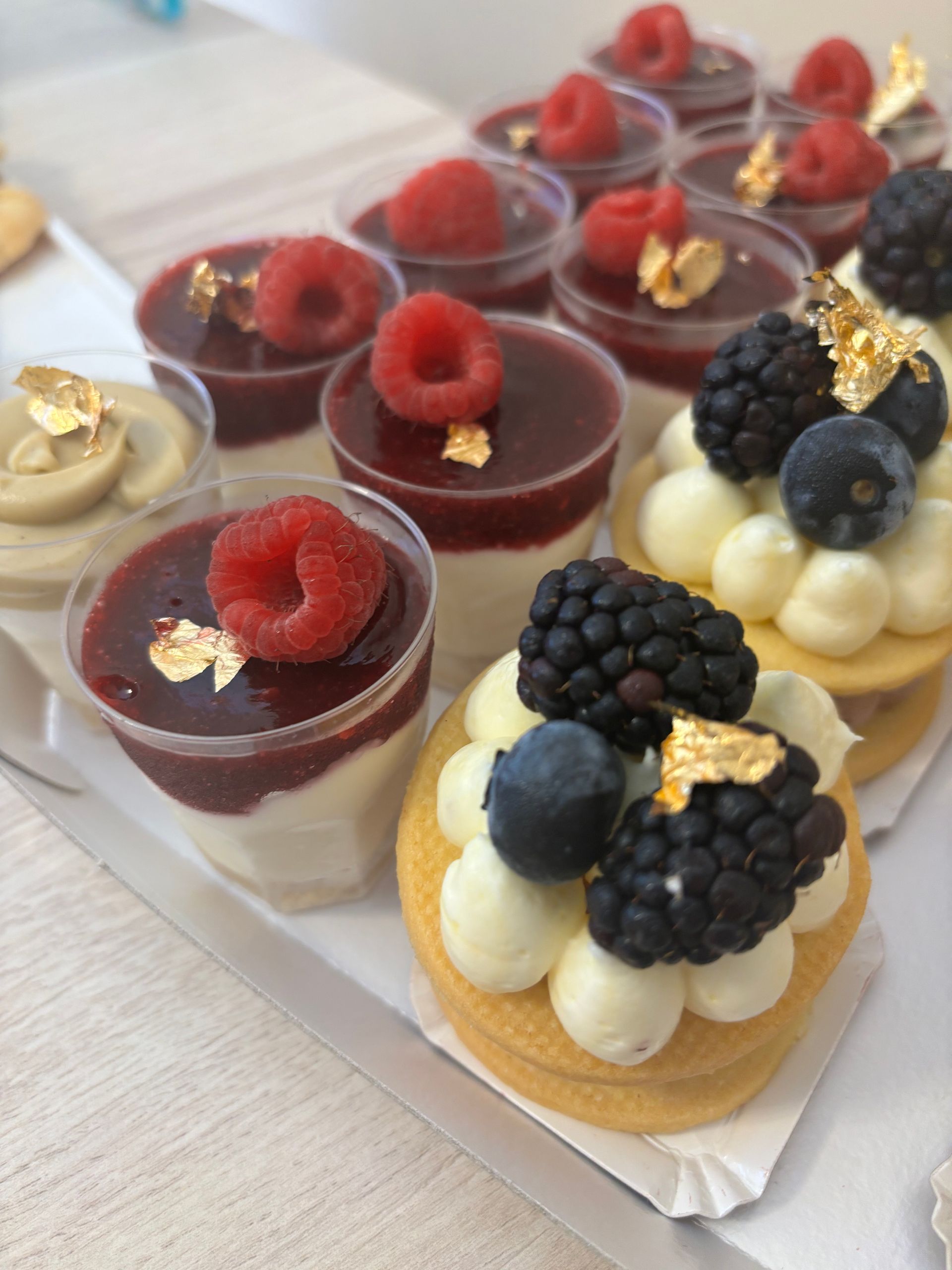 Dolci artigianali della pasticceria fresca a Torino