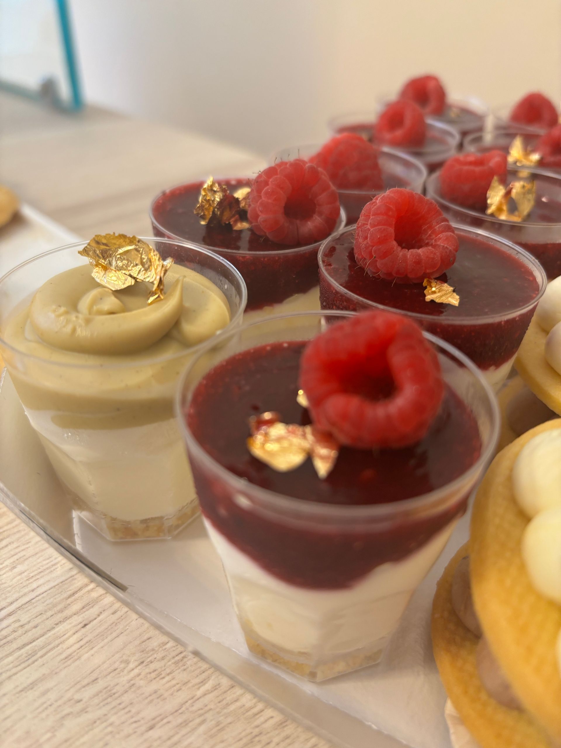 Dolci artigianali della pasticceria fresca a Torino