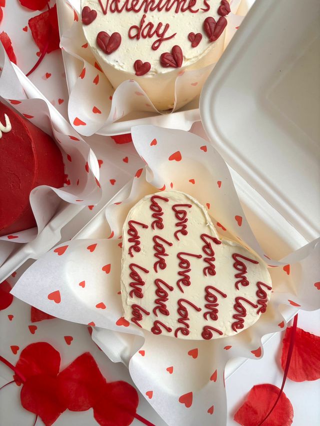 Dolci personalizzati per San Valentino della pasticceria L'Angolo dei Dolci