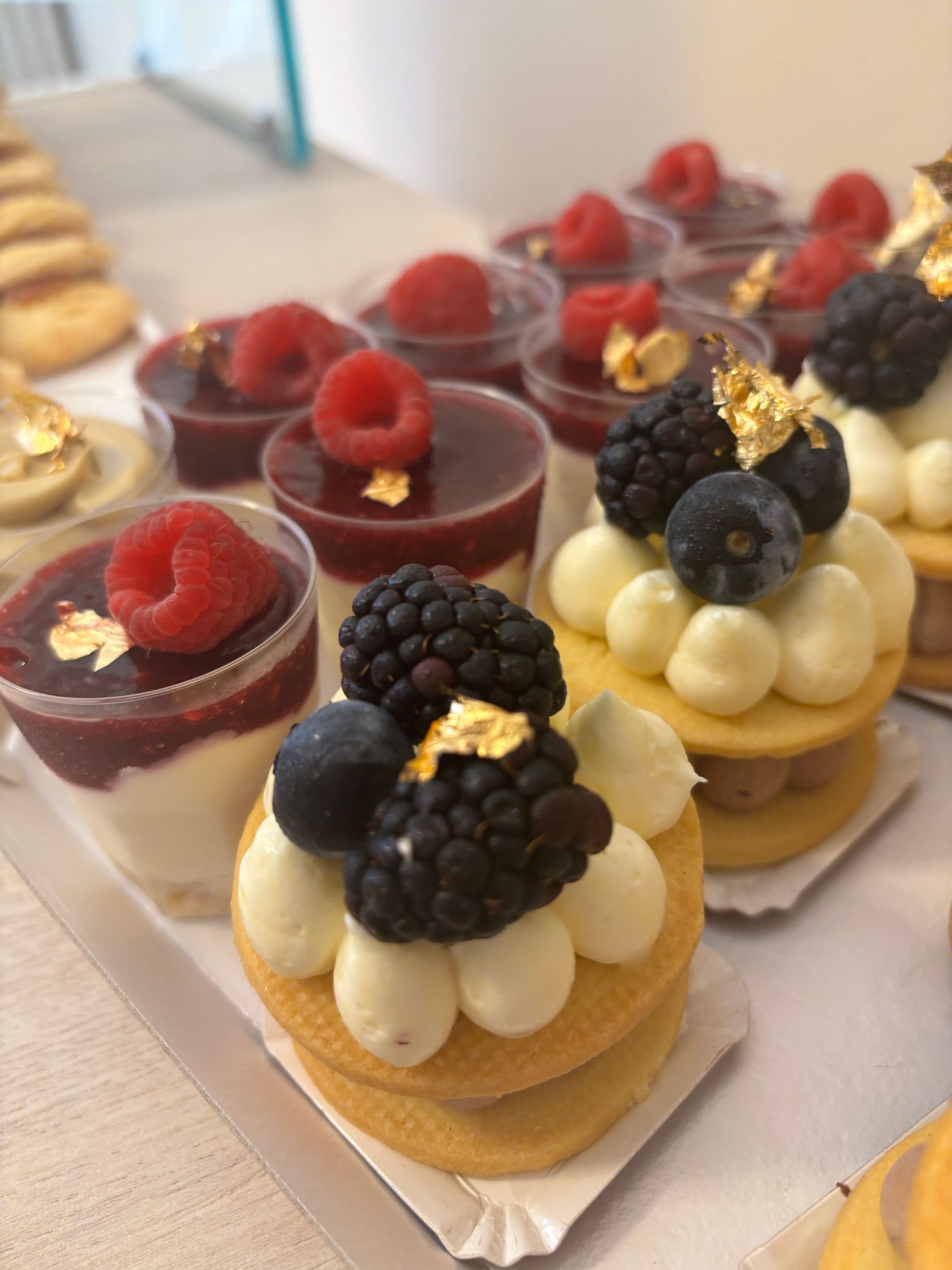 Dolci artigianali della pasticceria fresca a Torino