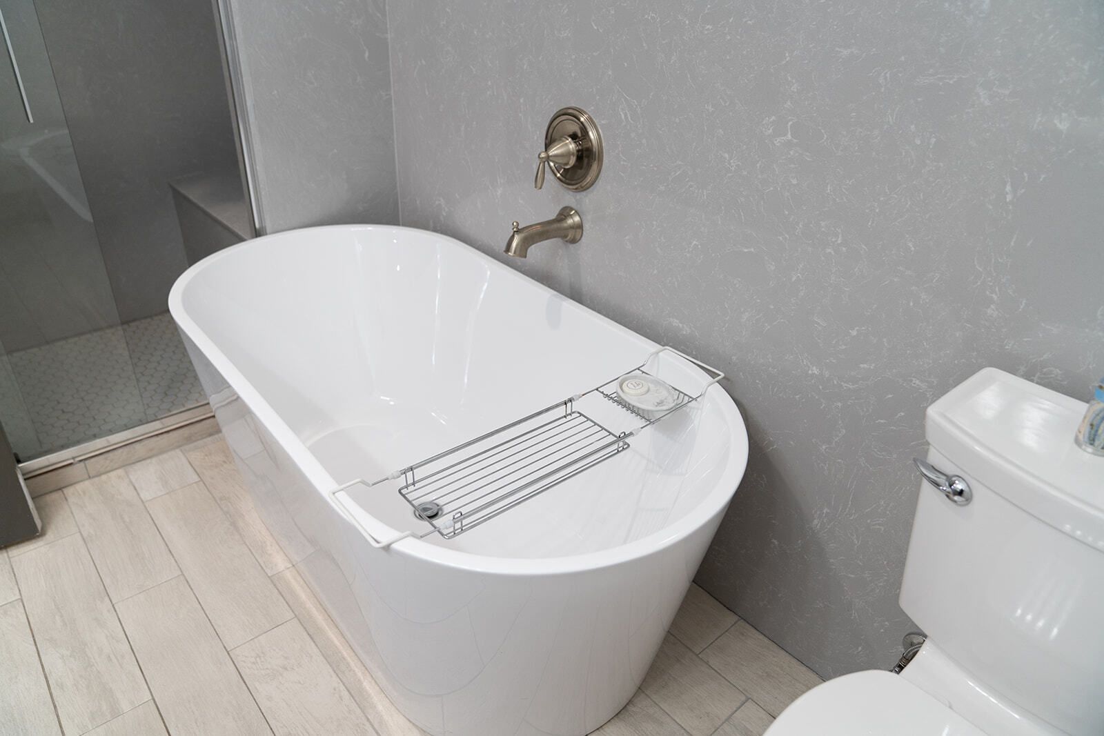 stand alone bathtub