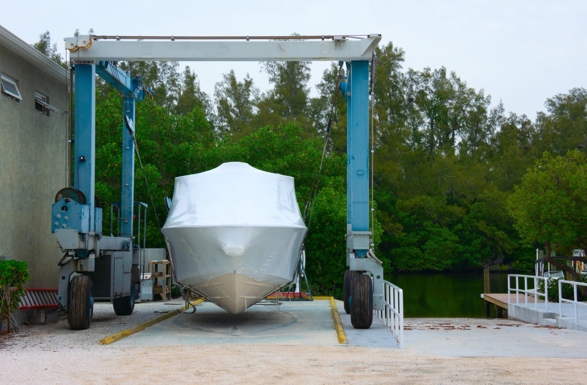 Covered Up Boat — Lake Ozark, MO — DCL Boat Service