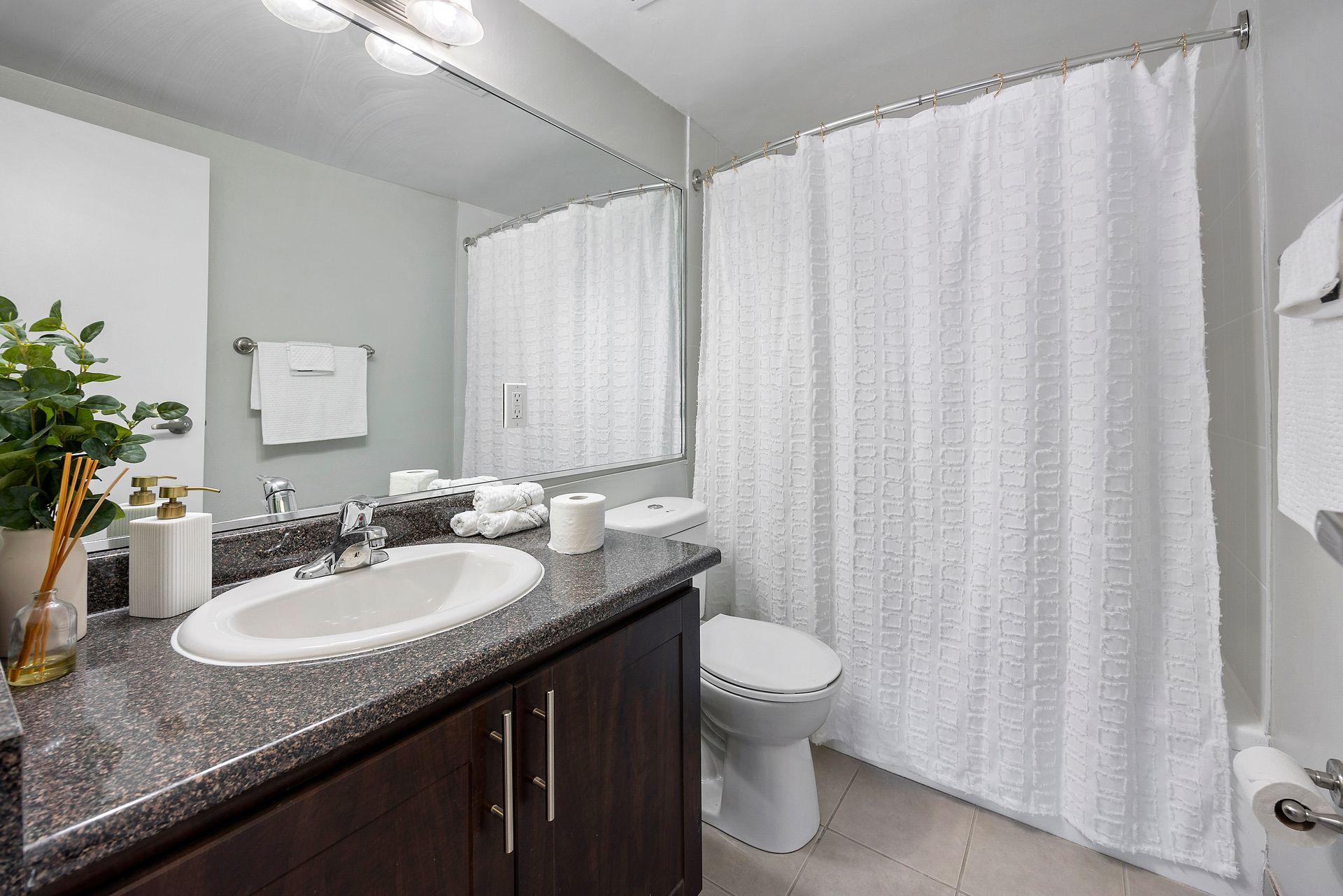 Suites | Apartment Availability