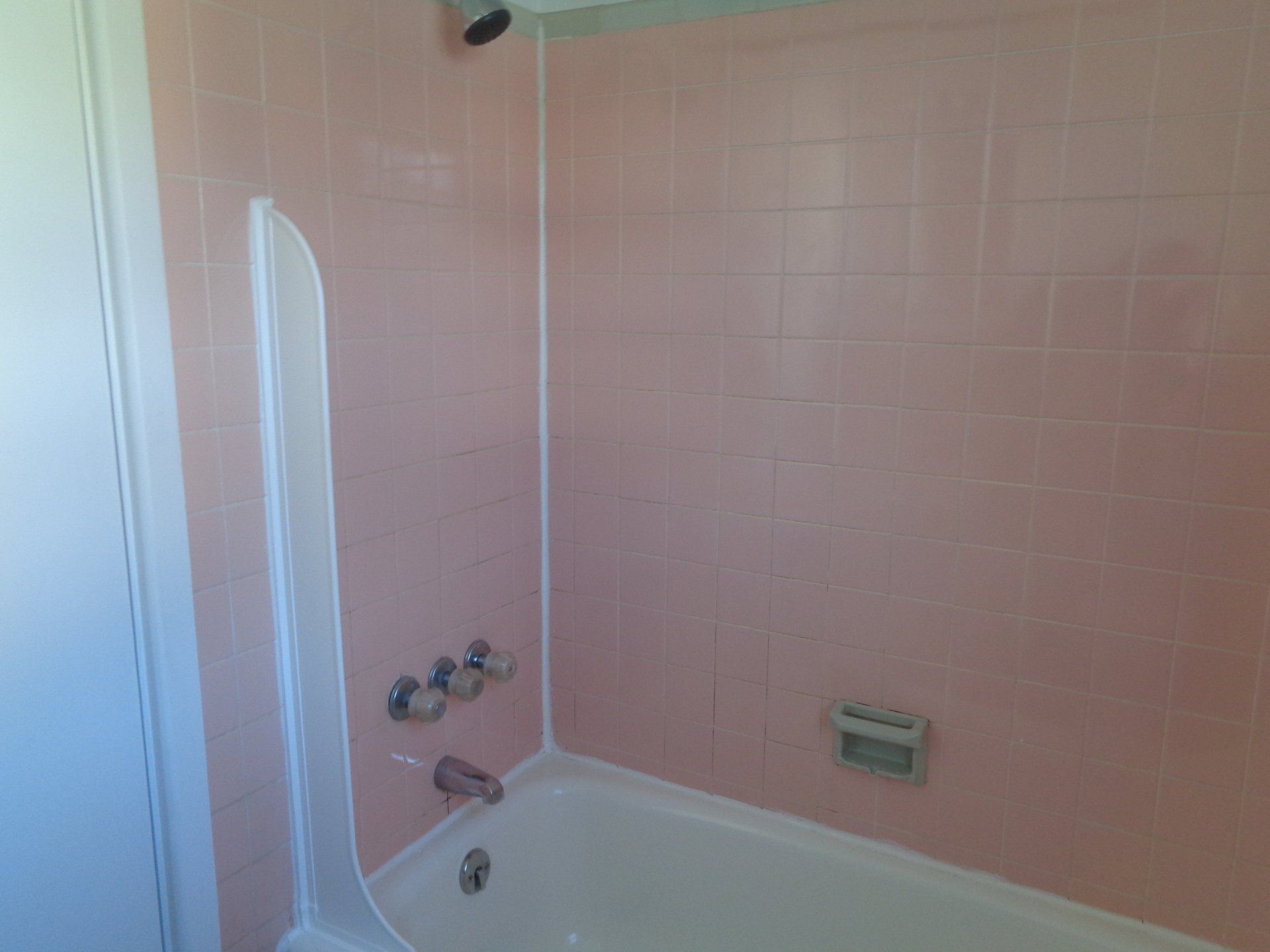 Apartment tub