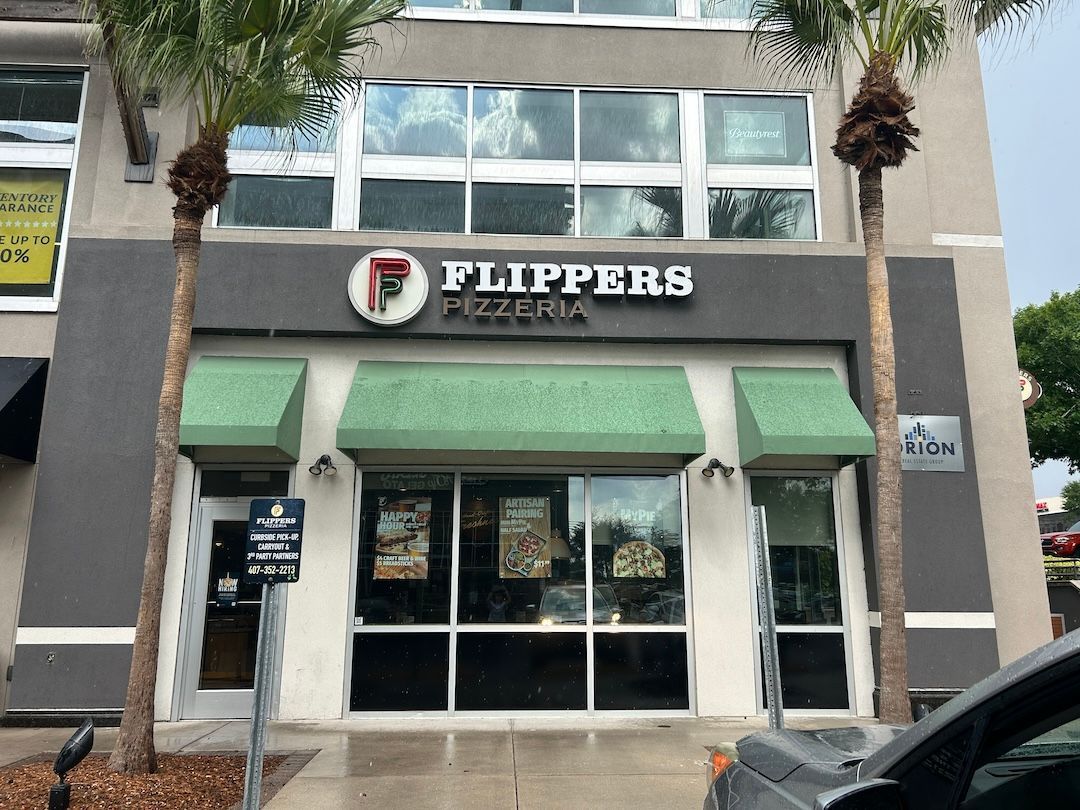 Flippers Pizza Co. Dr. Phillips in Orlando