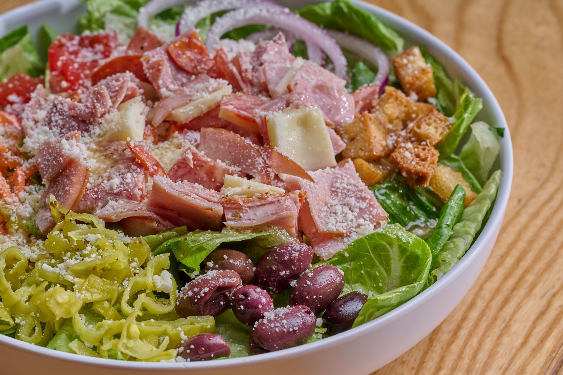 Fresh Salads Near Disney Springs 
