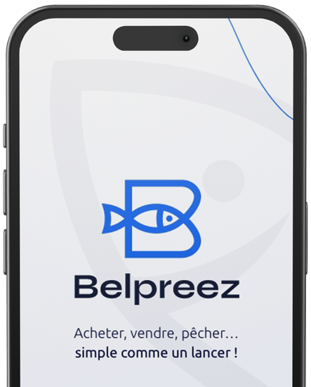 Écran de smartphone affichant le logo de l'application Belpreez : un « B » bleu contenant un poisson. En dessous, le nom « Belpreez » et un slogan en français.
