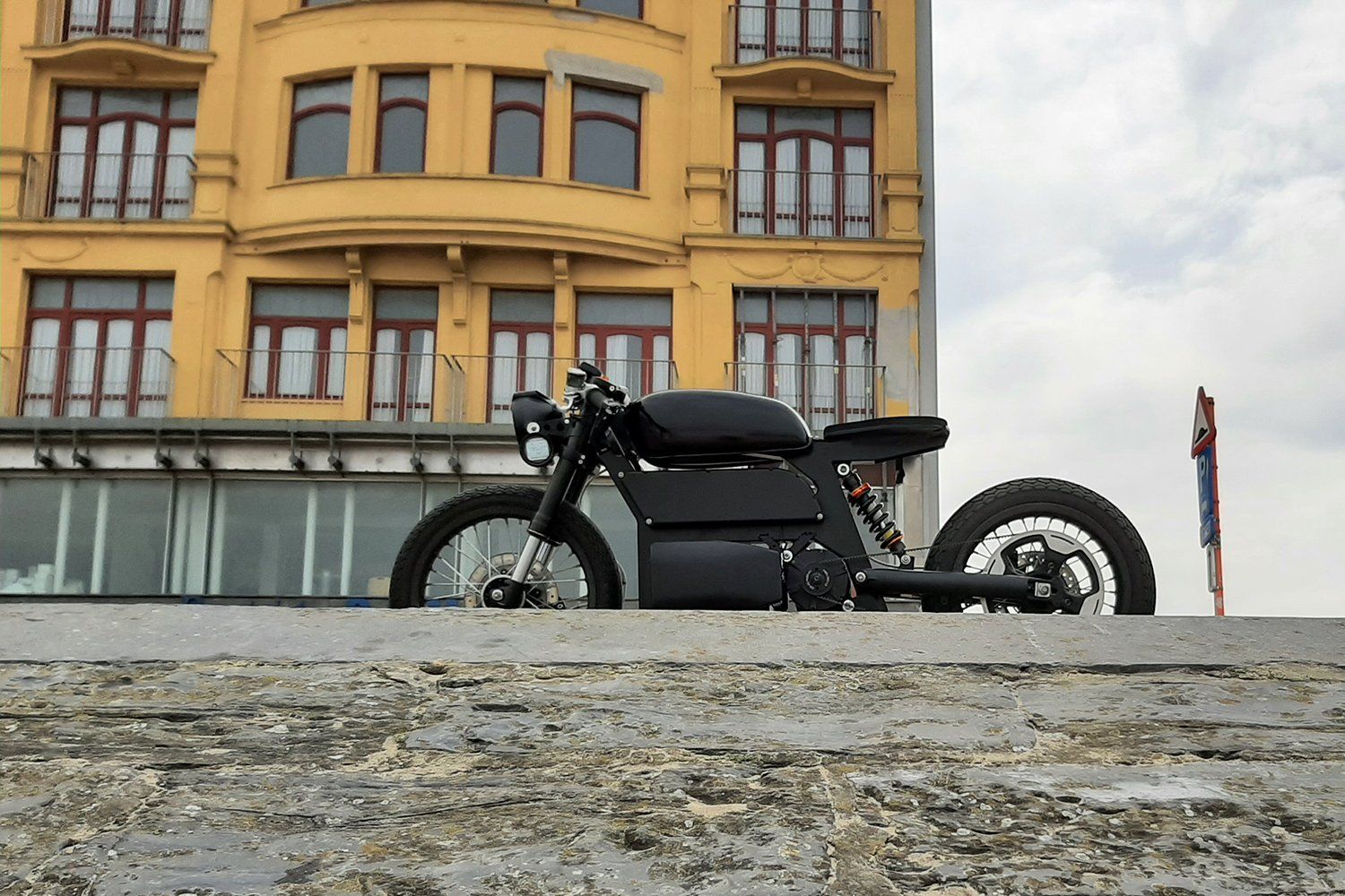 Benjamin Surain - electric custom build -