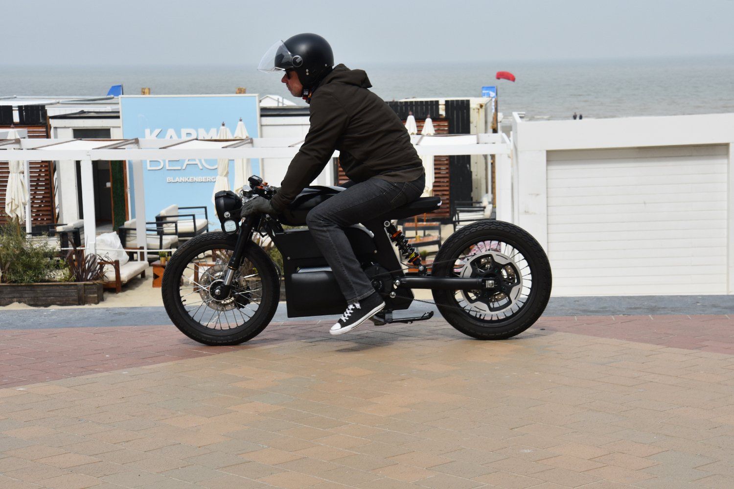 Benjamin Surain - electric custom build -
