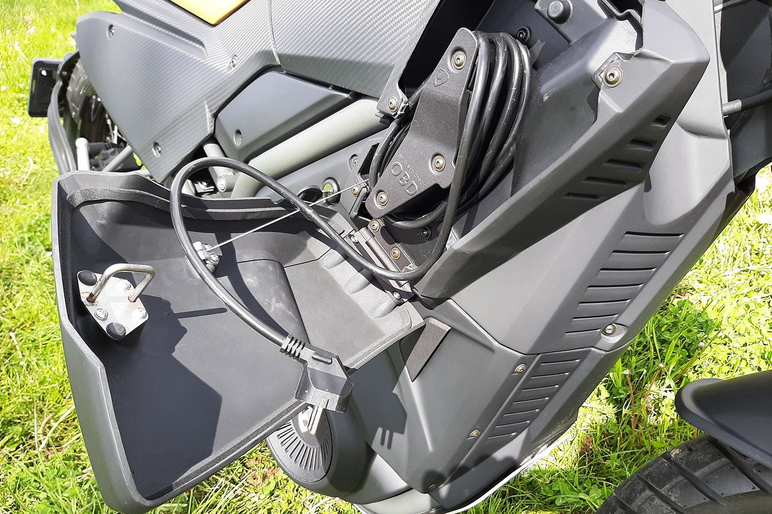 e-track - Pursang Motorcycles