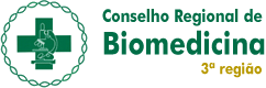 Exame de microbiologia em laboratório
