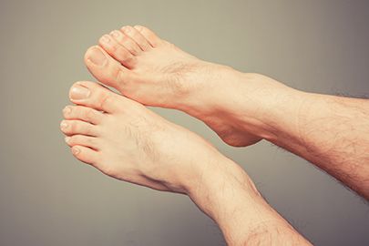 10 Ways to Keep From Spreading Nail Fungus in the Same Household