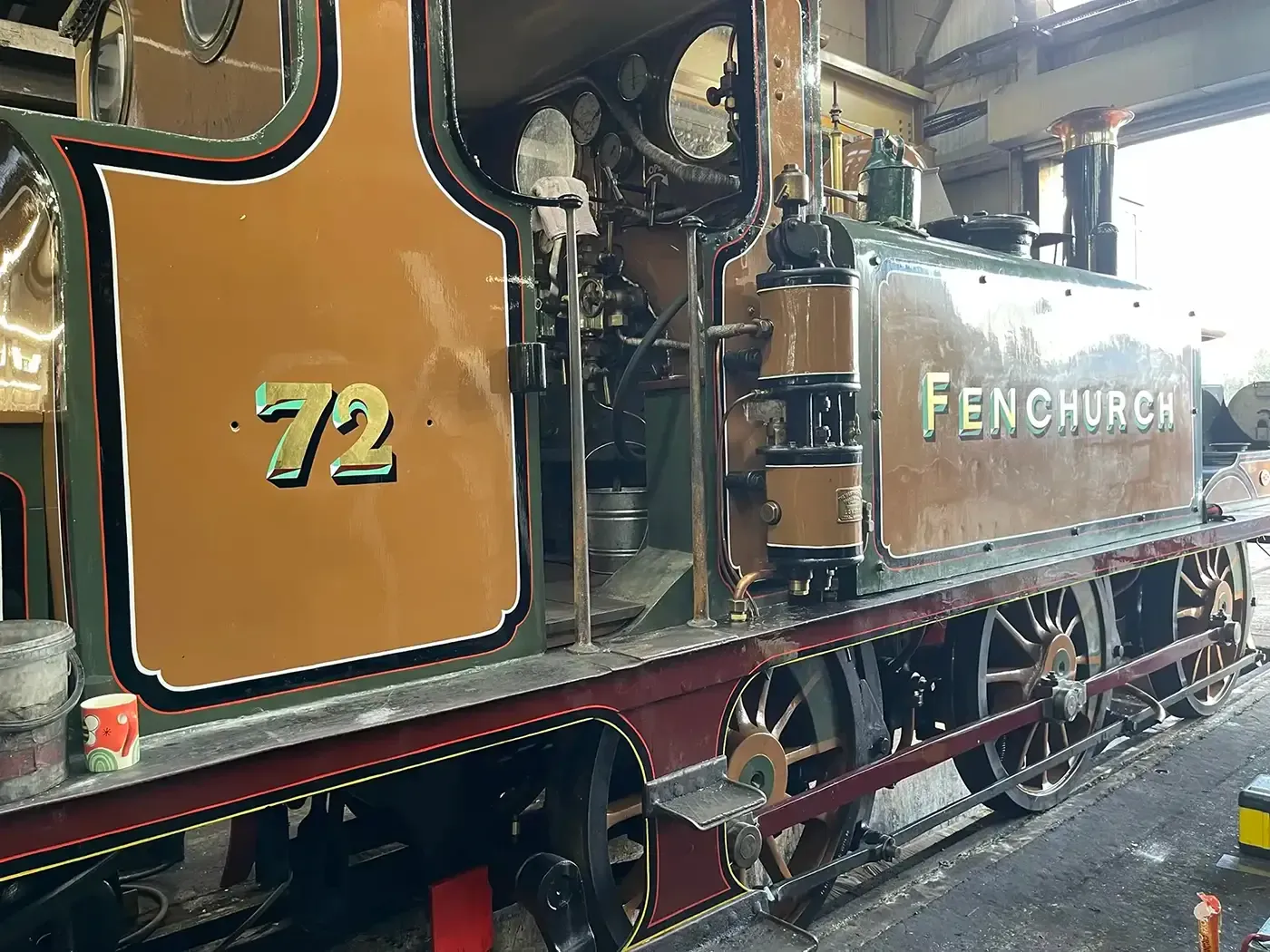 Fenchurch steam train signwriting renovation