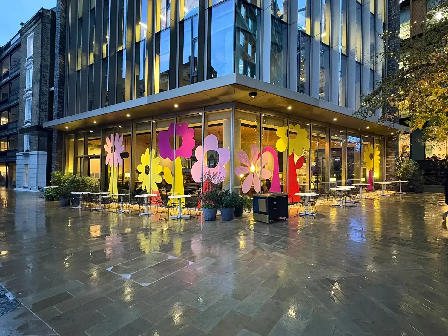 Flowers retail window signwriting