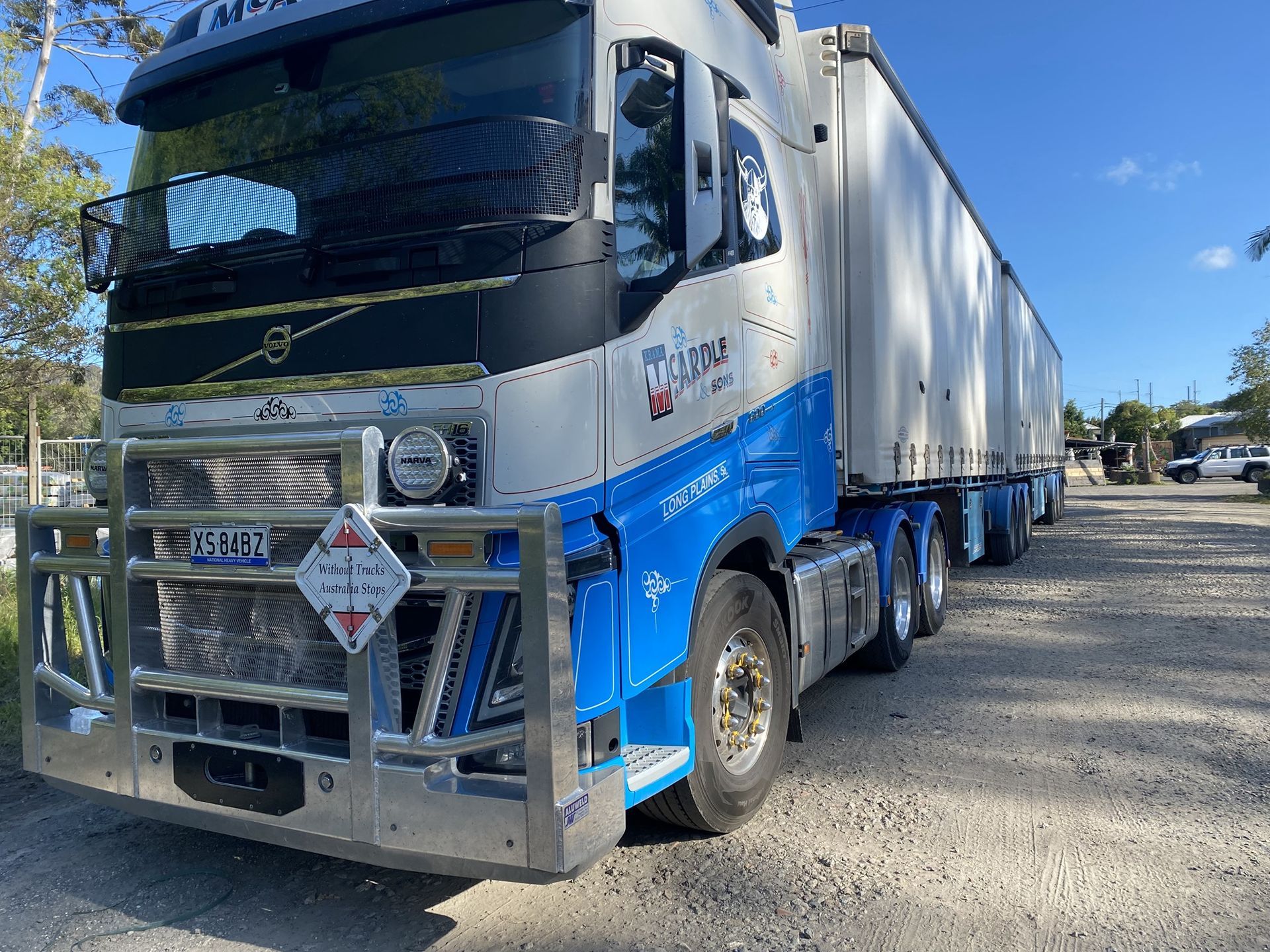 Blue and White Semi-truck Parked Outdoors — Concrete Sleepers NSW - Port Macquarie in Sancrox, NSW