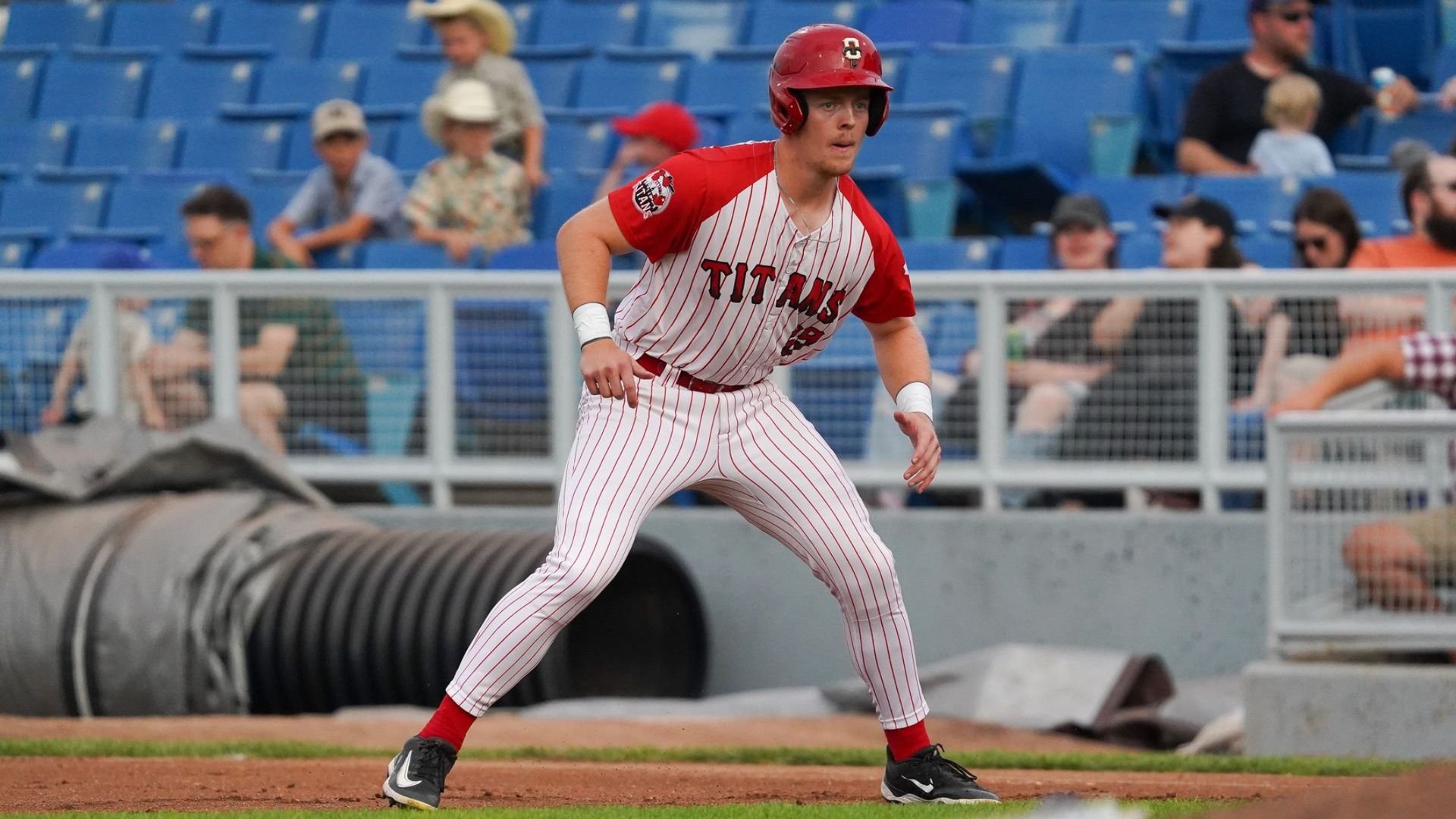Early Hole Sinks Titans in Road Trip Opener