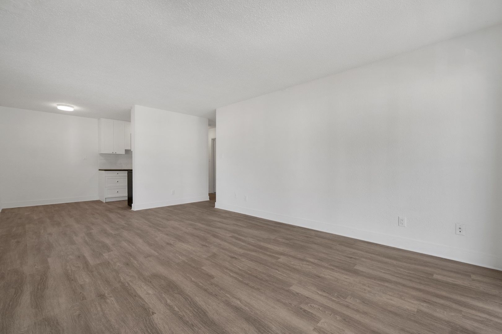 Parkside Manor Apartments - Suites