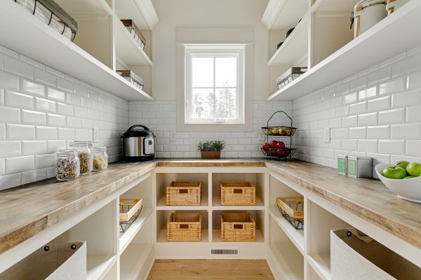 Decluttering Cleaning Service