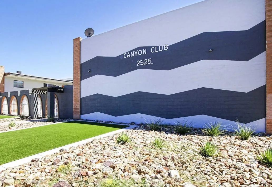 Canyon Club Apartments - Image 2